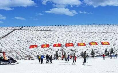 熱鬧的滑雪場
