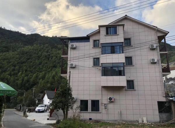 農(nóng)家側面