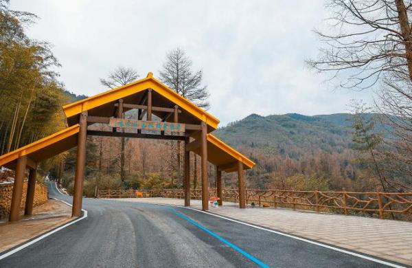 附近馬路